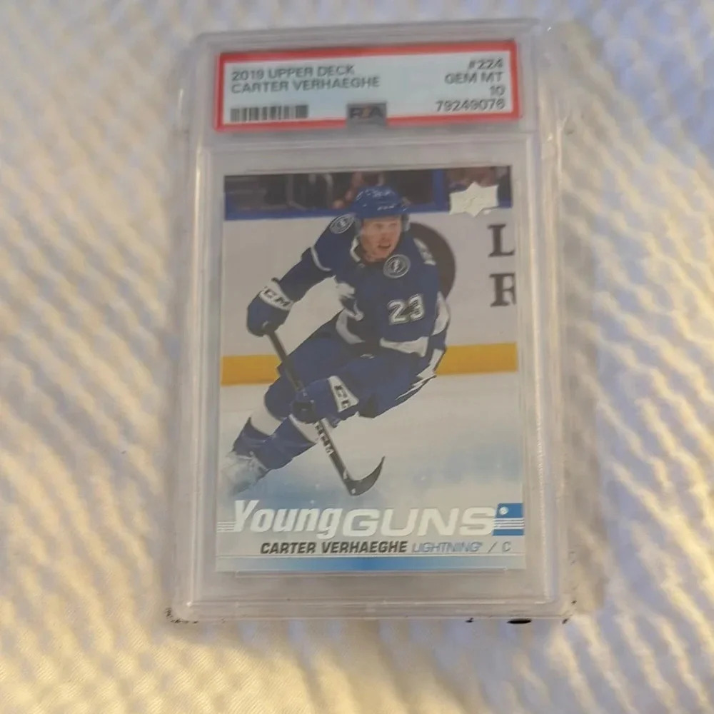 2019 Upper Deck Young Guns Carter Verhaeghe GEM MT 10
